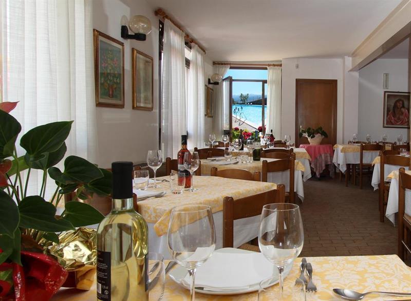 Hotel Garni Al Poggio Tignale Kültér fotó
