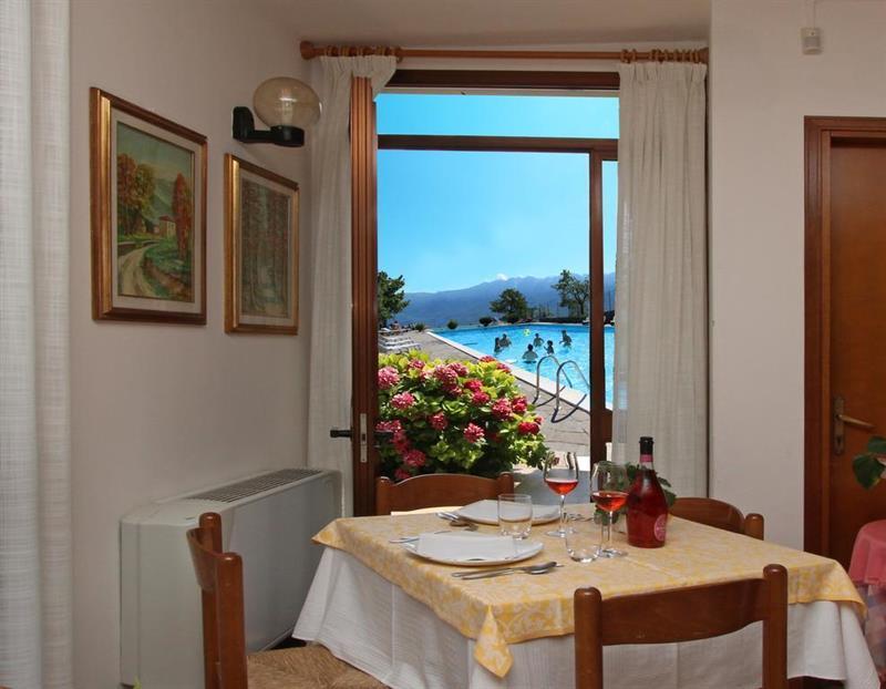 Hotel Garni Al Poggio Tignale Kültér fotó